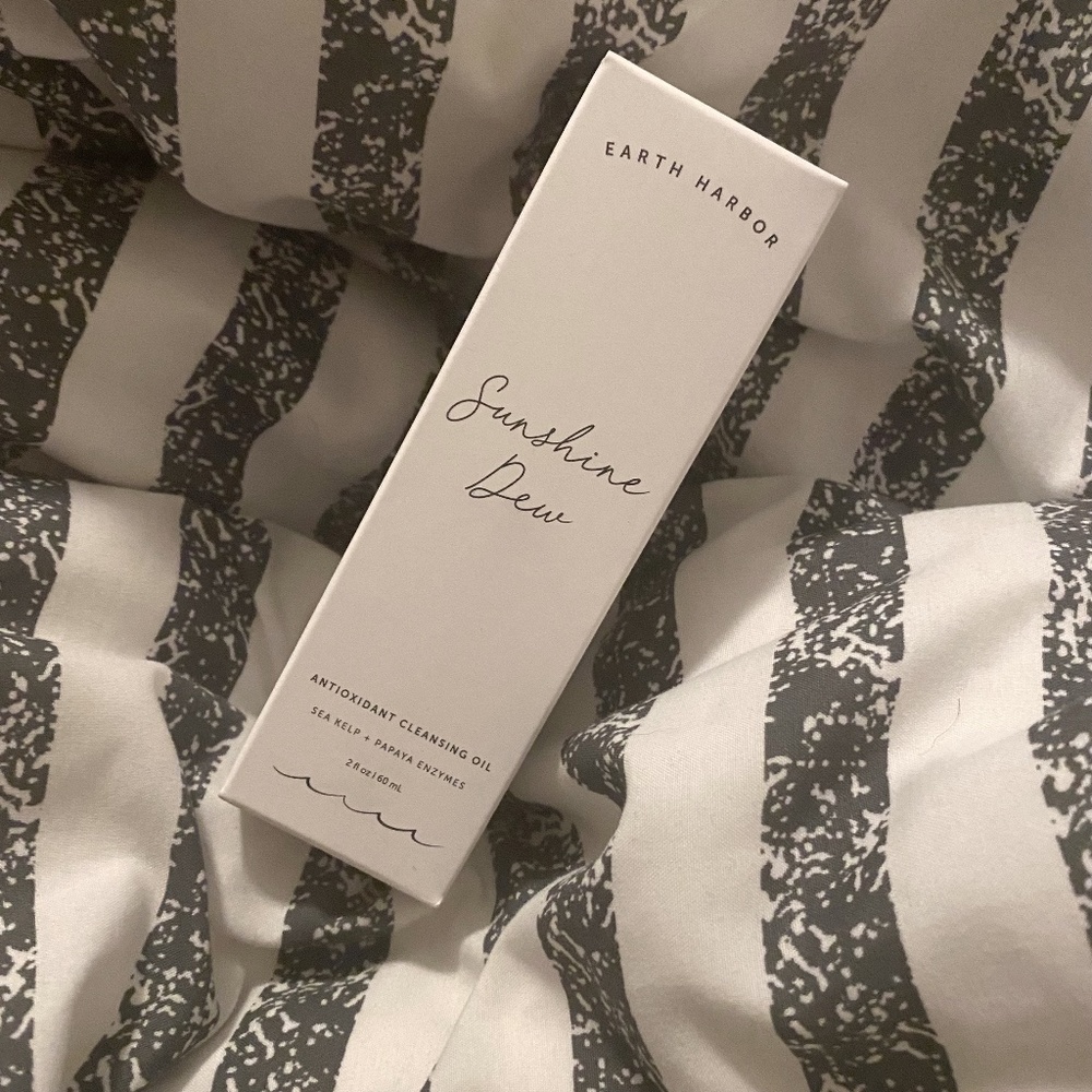 Earth Harbor Sunshine Dew Antioxidant Cleansing Oil